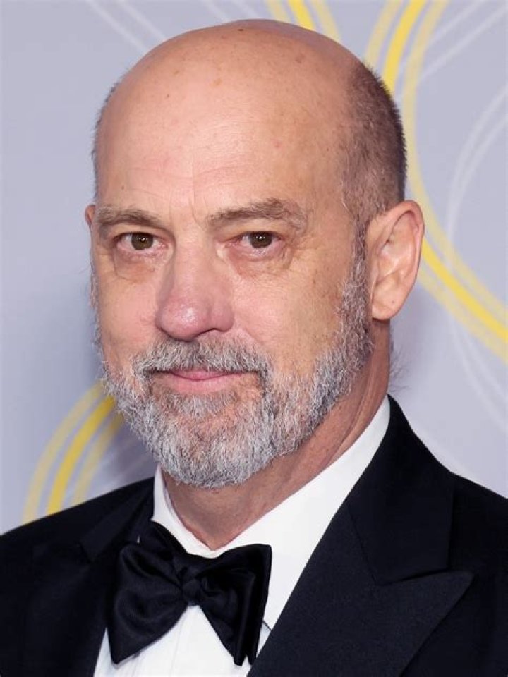 Anthony Edwards actor net worth, age, wiki, family, biography and