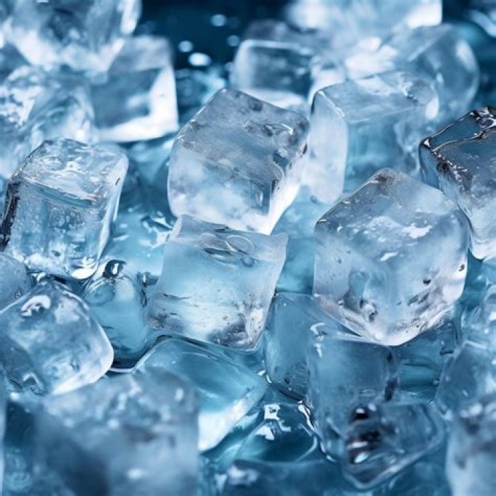 How Long Do Ice Cubes Take To Freeze? (And Why!) Alices Kitchen
