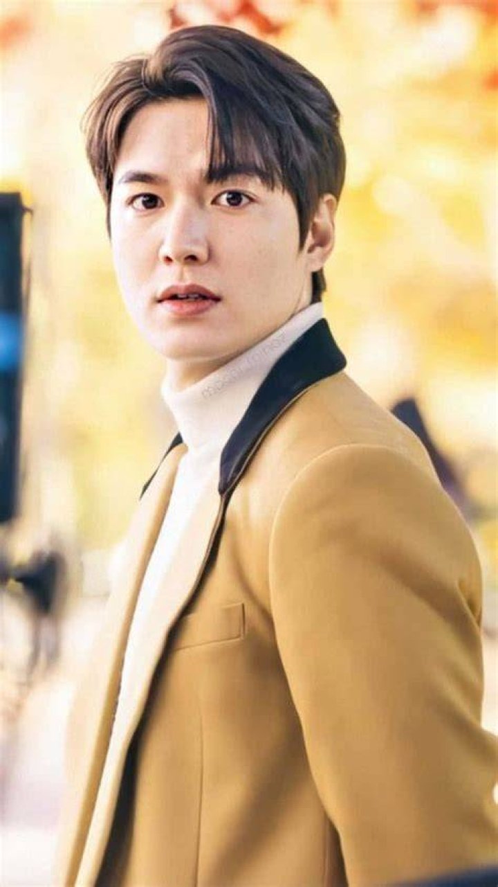Lee Min Ho's Habit Lee min ho, Lee min, Look alike